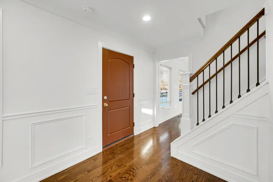 5817 Crain Street, Morton Grove, IL 60053 - Image #3