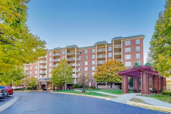 8300 Callie Avenue #310, Morton Grove, IL 60053