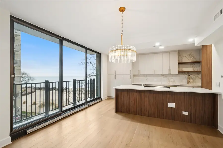 1420 Sheridan Road #3i, Wilmette, IL 60091 - Image #2