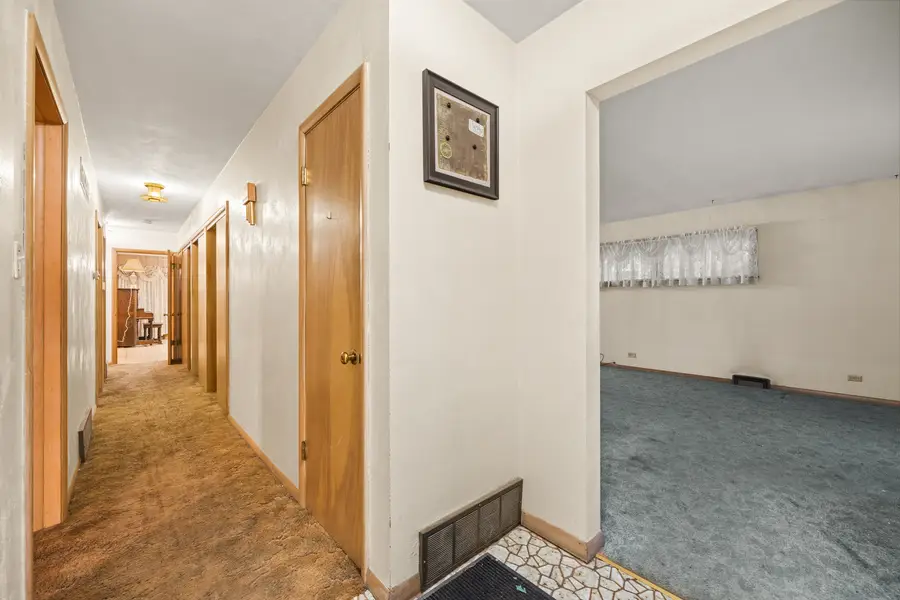 3251 N Schultz Drive, Lansing, IL 60438 - Image #2