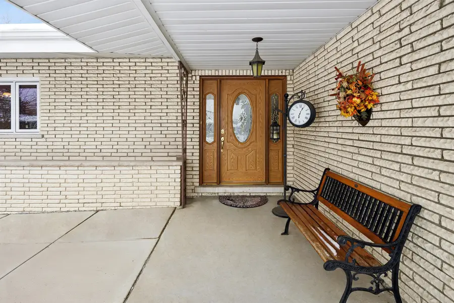 7216 S Octavia Avenue, Bridgeview, IL 60455 - Image #2