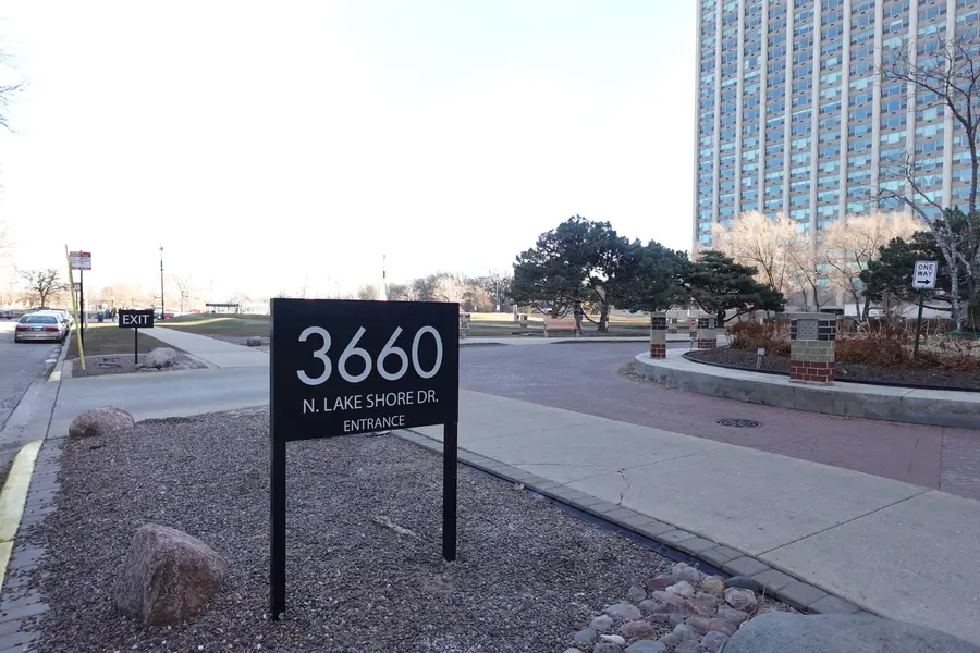 3660 N Lake Shore Drive #1107, Chicago, IL 60613 - Image #2