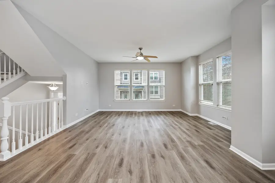 982 Tuscany Drive, Streamwood, IL 60107 - Image #3