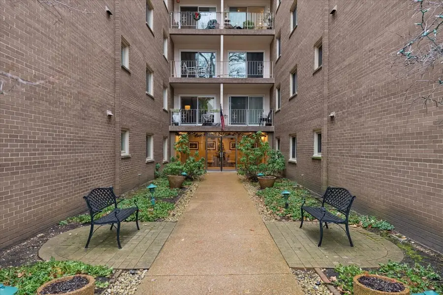 411 Ashland Avenue #1A, River Forest, IL 60305 - Image #2