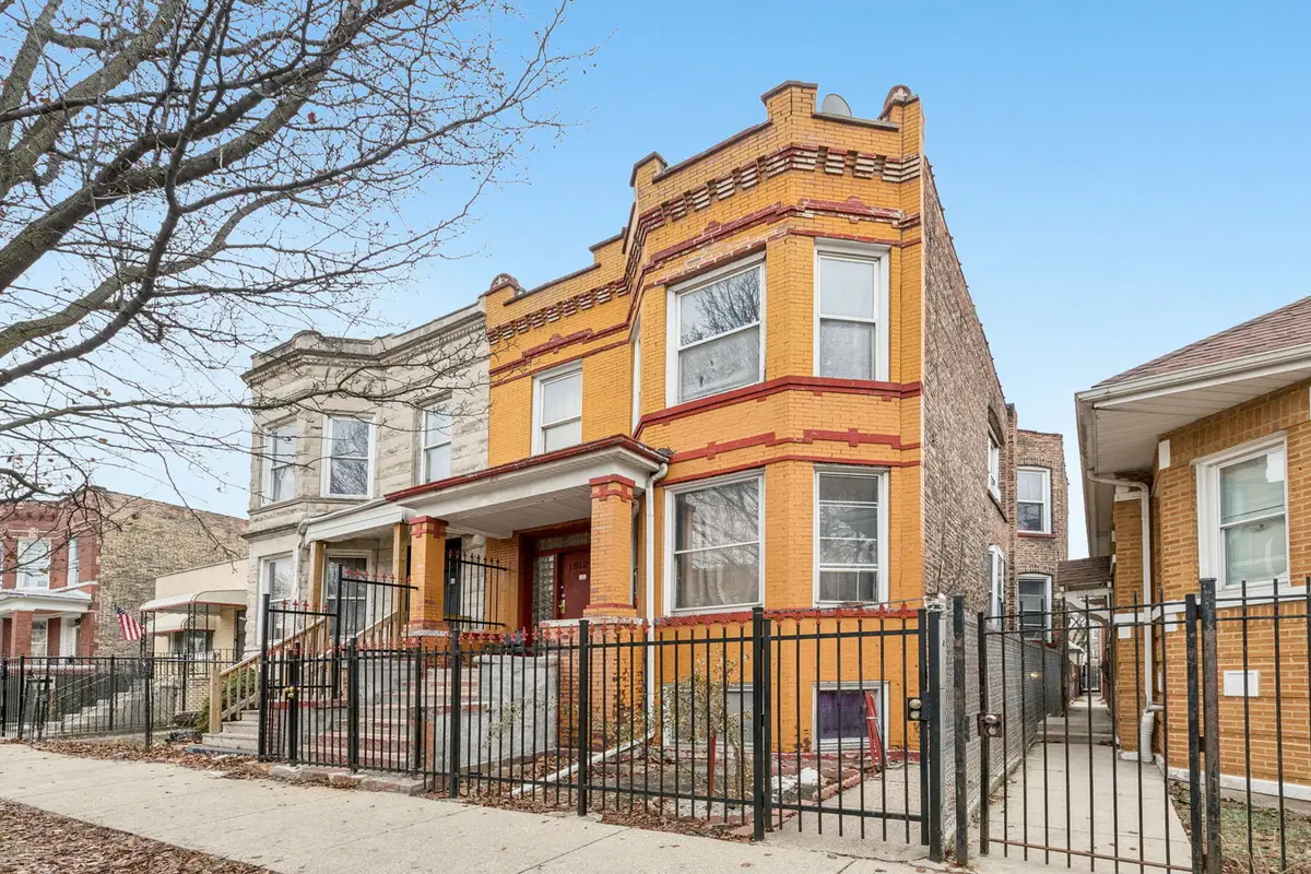 1012 N Ridgeway Avenue, Chicago, IL 60651 - Image #1