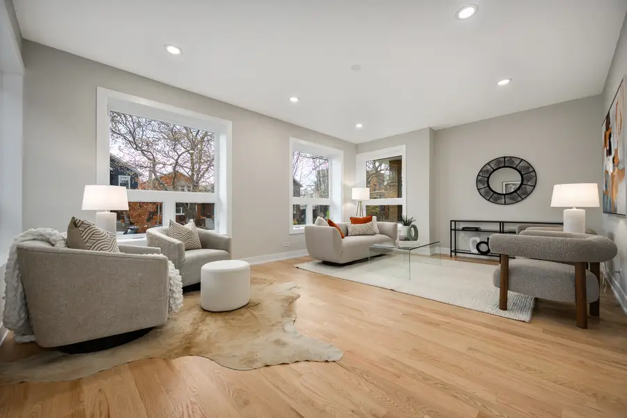 2225 W Carmen Avenue, Chicago, IL 60625 - Image #3