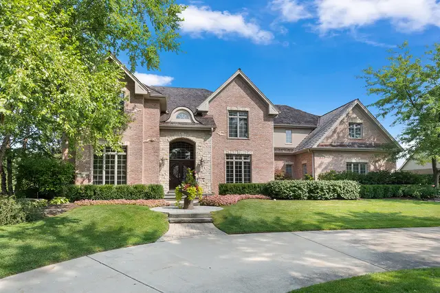 14840 Creekside Path, Green Oaks, IL 60048 - Image #1