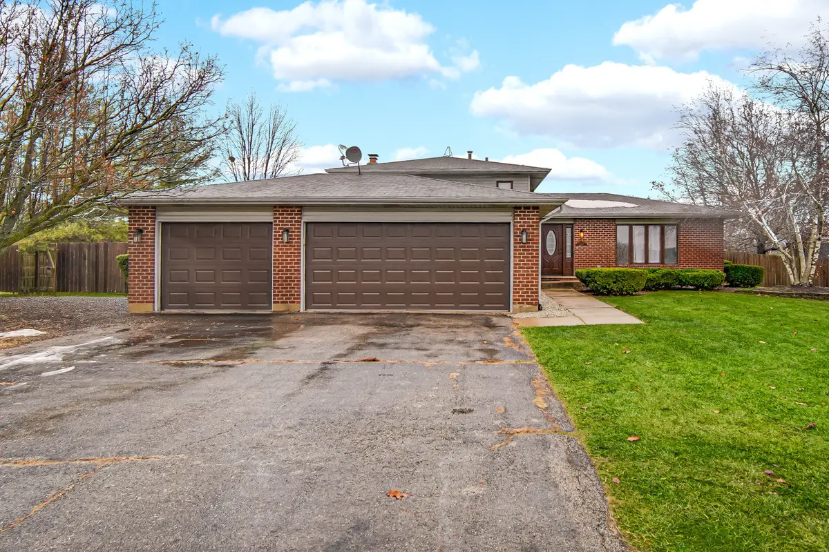 23913 S Highland Drive, Manhattan, IL 60442 - Image #1