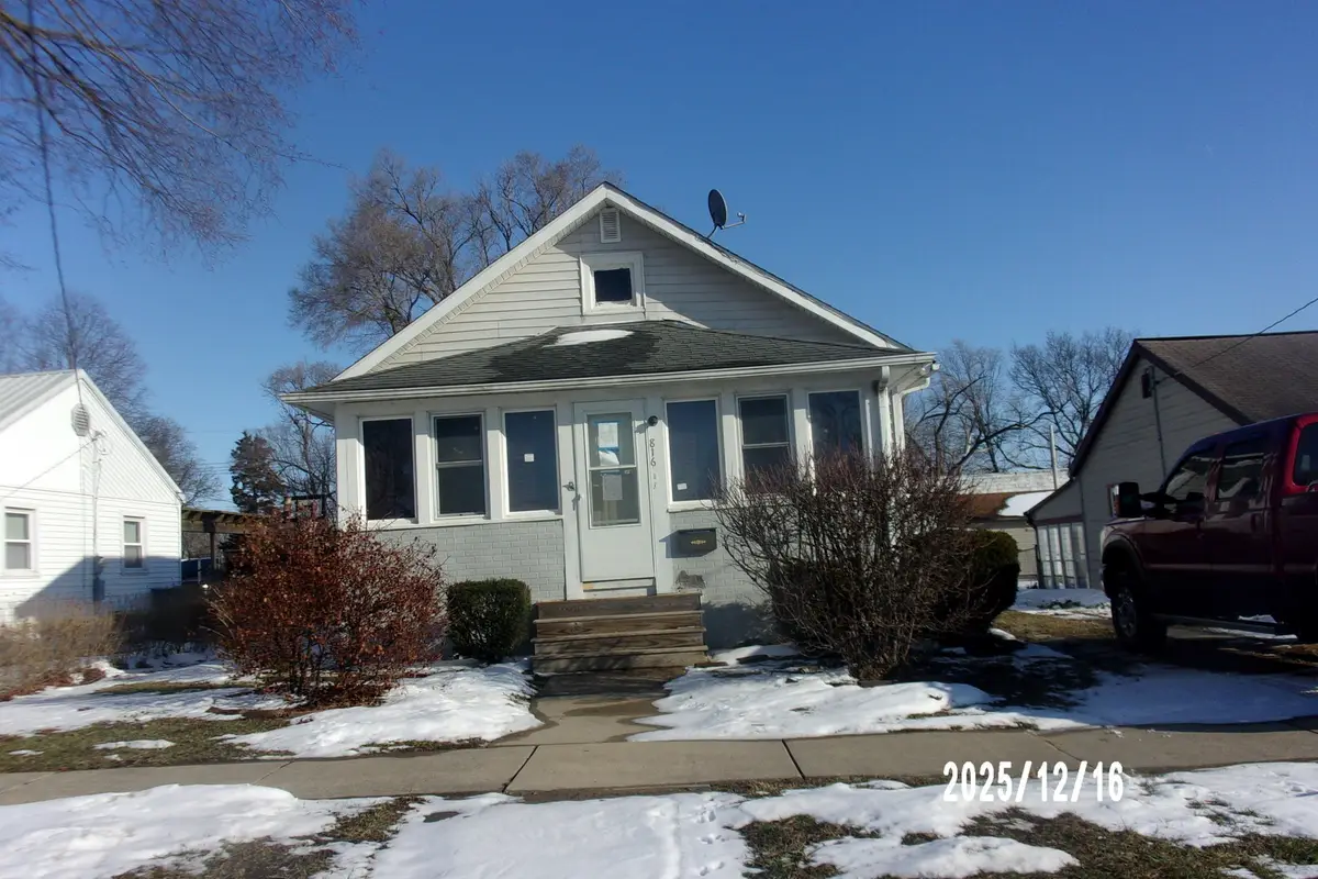 816 S Fifth Street, Hoopeston, IL 60942 - Image #1