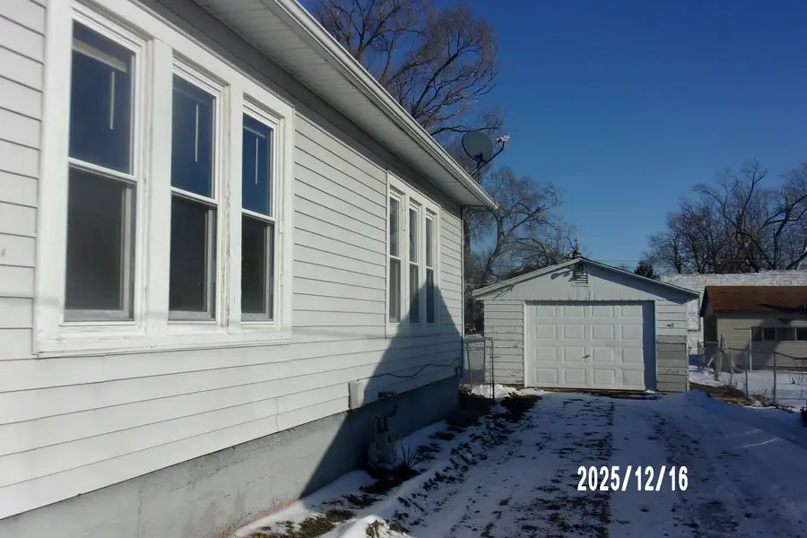 816 S Fifth Street, Hoopeston, IL 60942 - Image #2