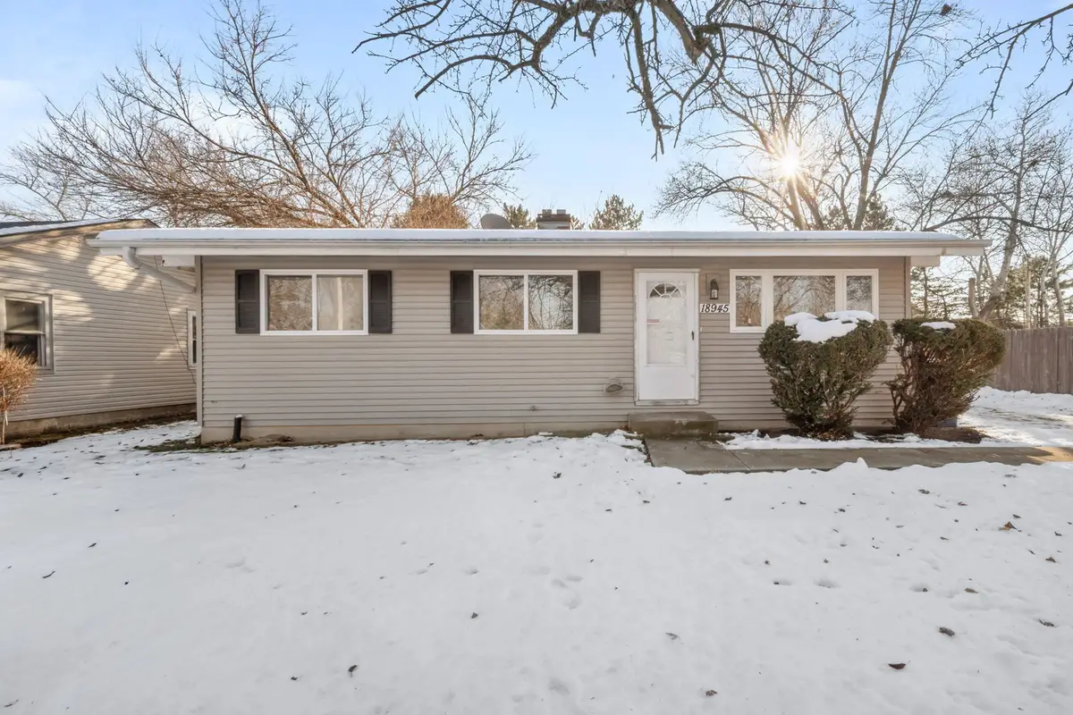 18945 W Old Plank Road, Grayslake, IL 60030 - Image #1