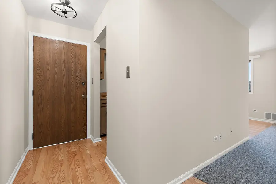 15723 Peggy Lane #5, Oak Forest, IL 60452 - Image #3