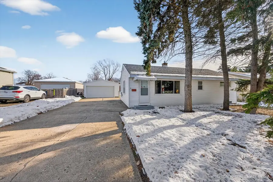 871 S Chatham Avenue, Addison, IL 60101 - Image #2