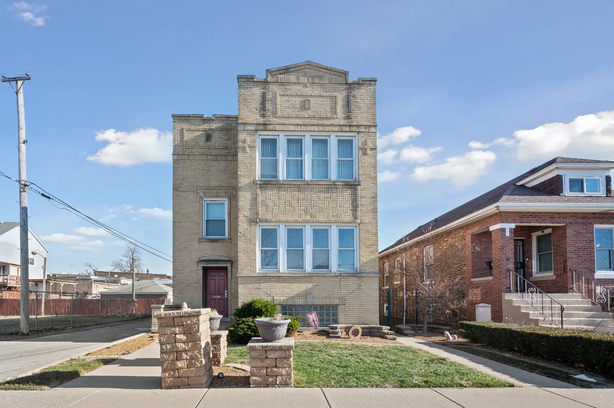 9517 S Escanaba Avenue, Chicago, IL 60617 - Image #1