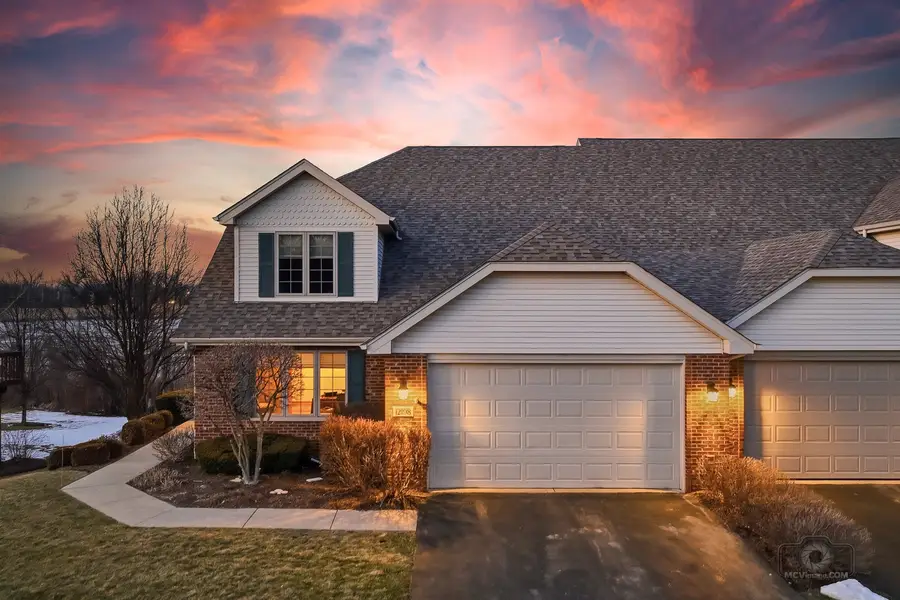 12198 Oxford Court, Lemont, IL 60439 - #2