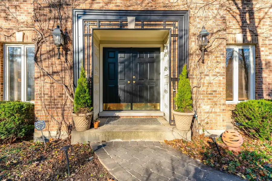 1 Astor Court, Lincolnshire, IL 60045 - Image #2