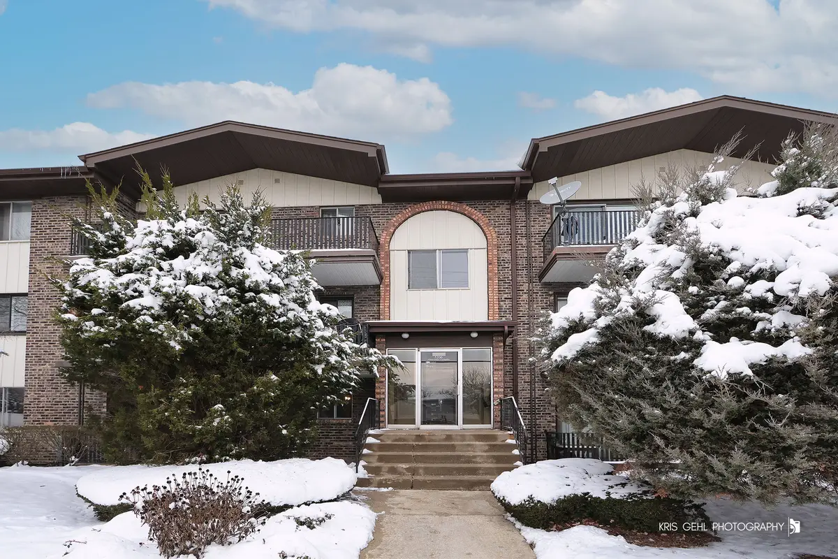 5206 Midlothian Turnpike #203, Crestwood, IL 60418 - Image #1