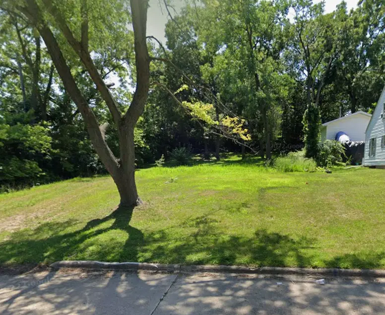 3711 Oak Grove Avenue, Rockford, IL 61108 - Image #3