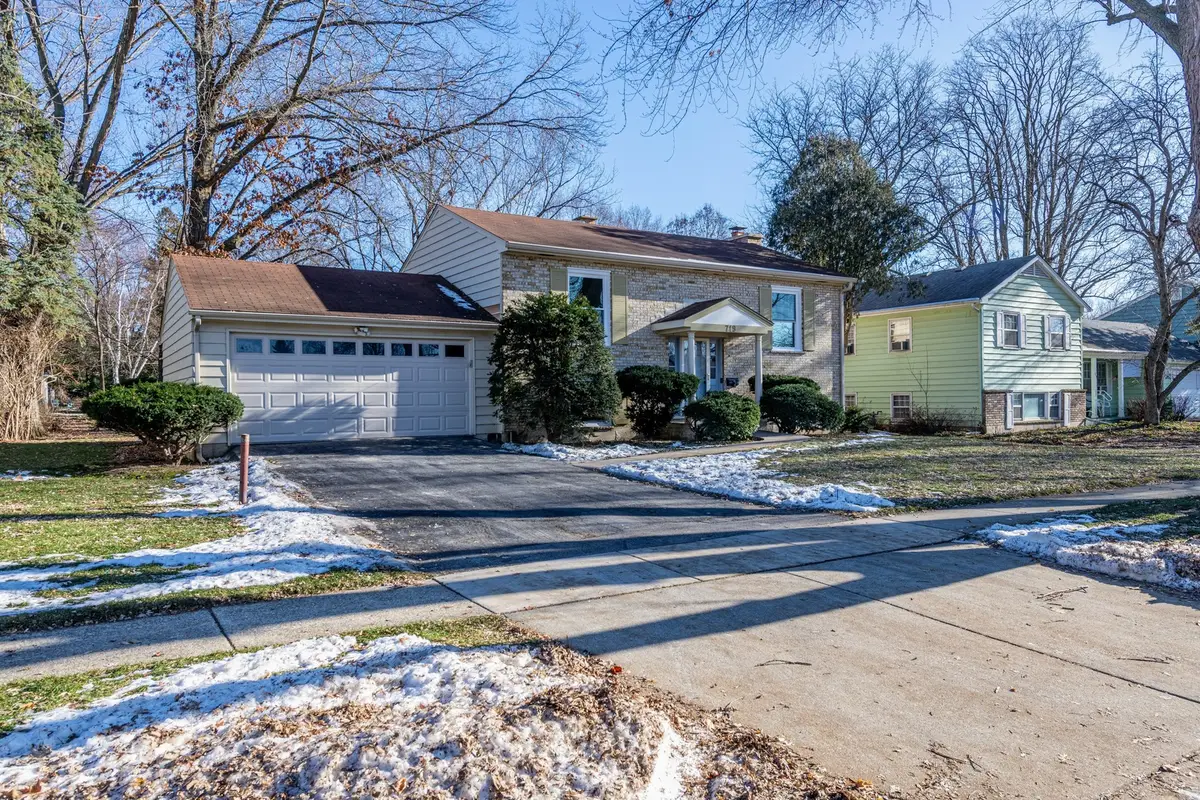 719 Webster Street, Algonquin, IL 60102 - Image #1