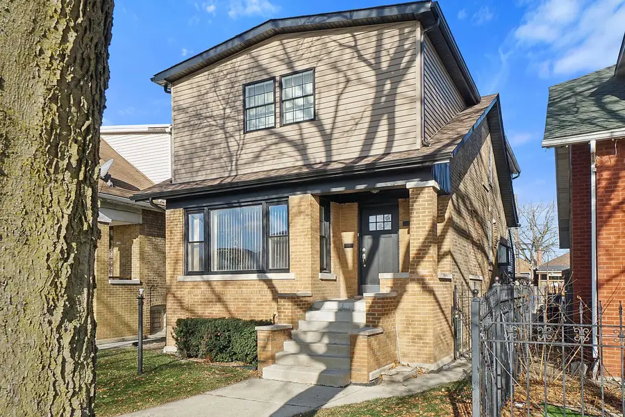 5124 W Saint Paul Avenue, Chicago, IL 60639 - Image #2