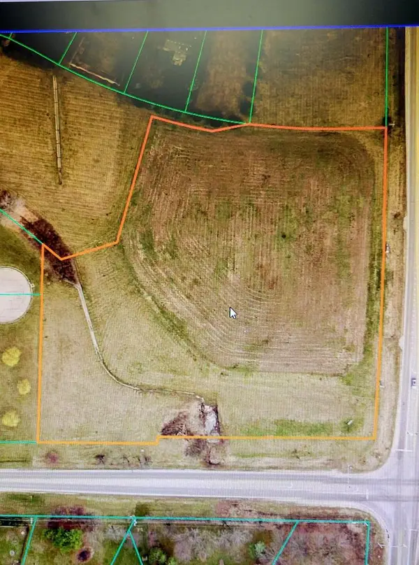 8155 Sayer Road, Rockford, IL 61108