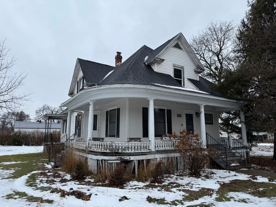 201 S Elida Street, Winnebago, IL 61088 - Image #2