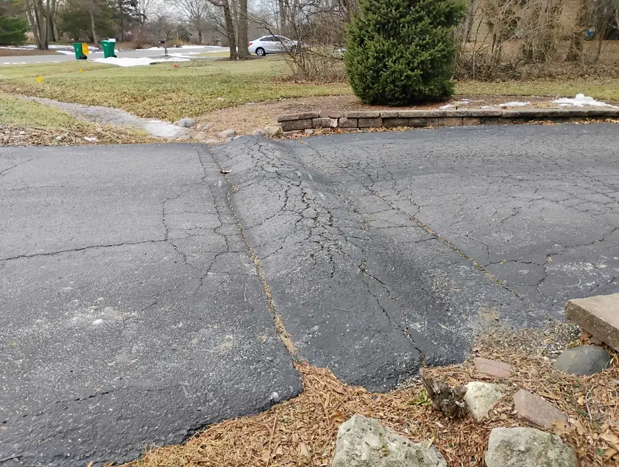 21 Sequoia Road, Hawthorn Woods, IL 60047 - Image #2