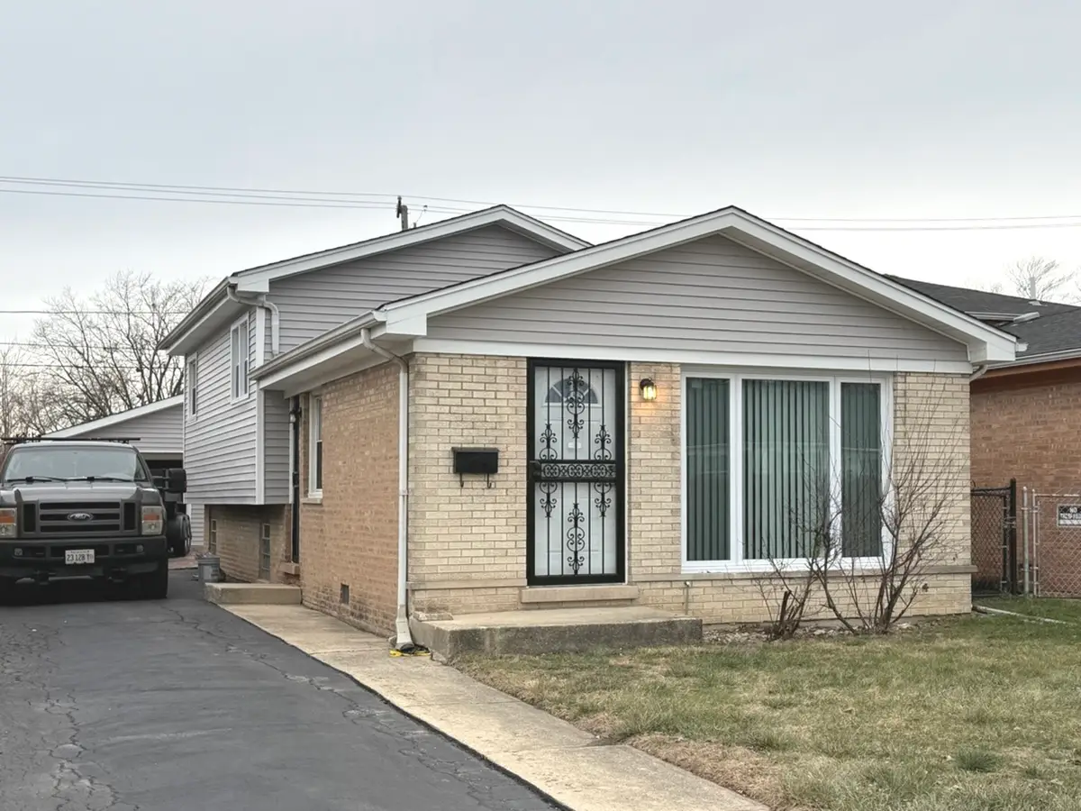 16024 Myrtle Avenue, Harvey, IL 60426 - Image #1