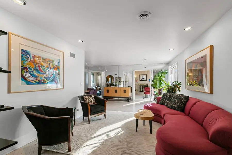 840 Auburn Court, Highland Park, IL 60035 - Image #3