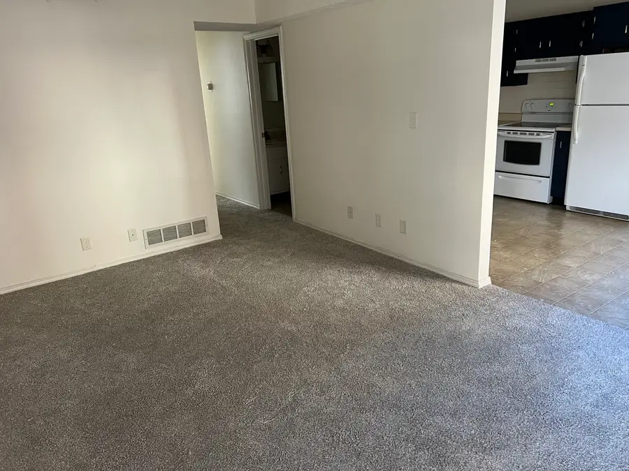 1916 Tracy Drive #31, Bloomington, IL 61704 - Image #3