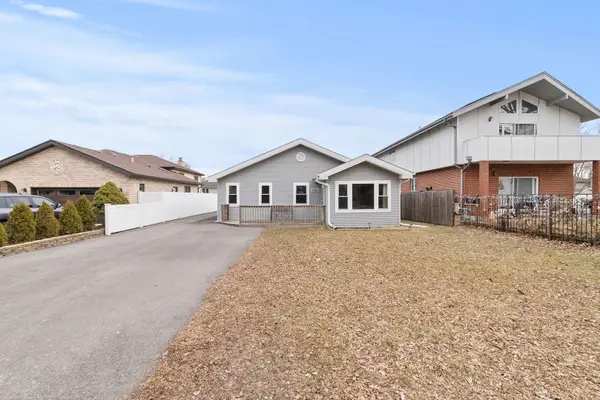 8555 S 79th Avenue, Justice, IL 60458