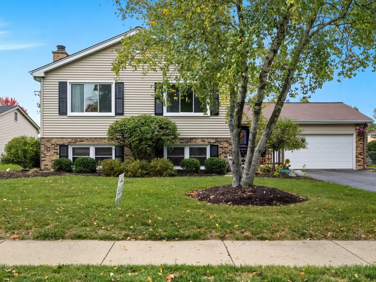 550 Norman Drive, Cary, IL 60013 - Image #1