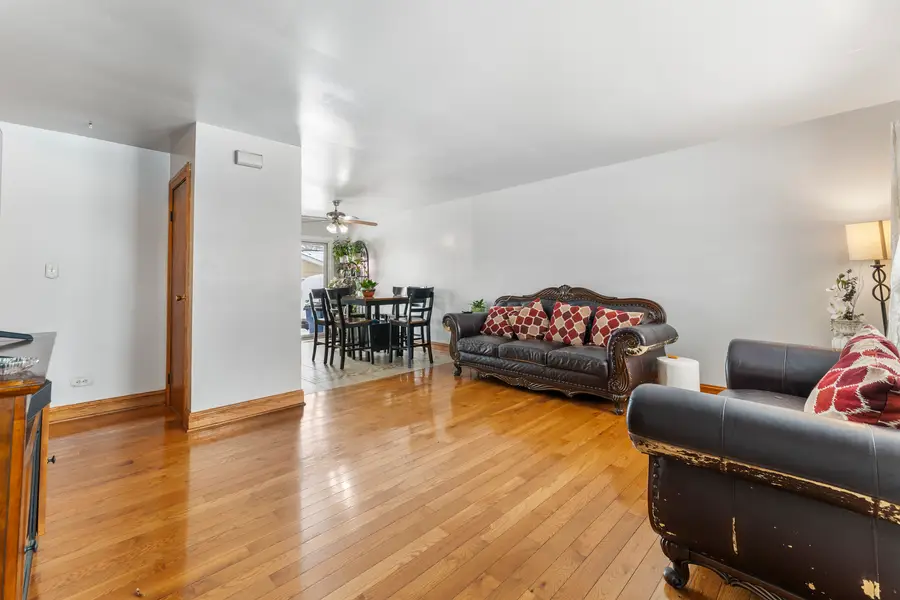 38 W Altgeld Avenue, Glendale Heights, IL 60139 - Image #3