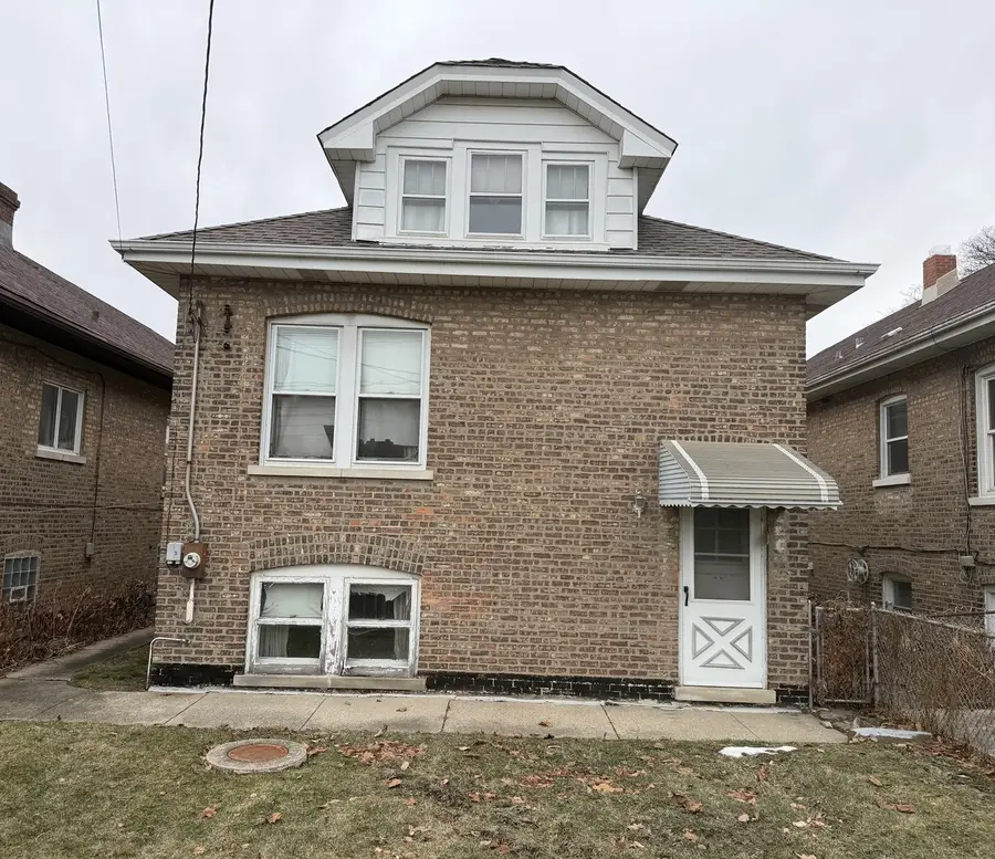 2431 Wesley Avenue, Berwyn, IL 60402 - #2