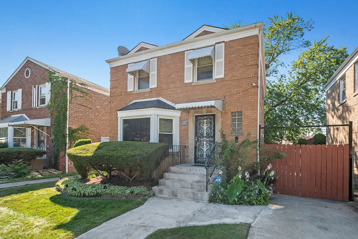 8816 S Constance Avenue, Chicago, IL 60617 - Image #1