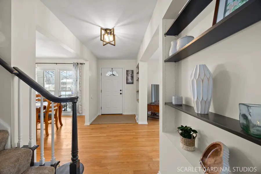 953 Cordova Court, Wheaton, IL 60189 - Image #3