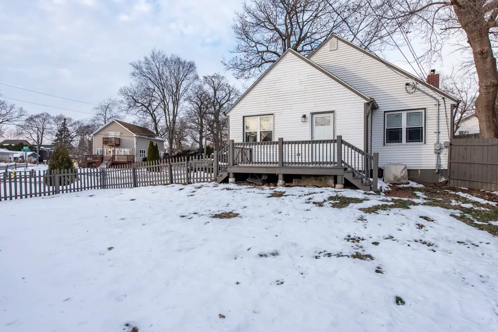 33715 N Lake Shore Drive, Grayslake, IL 60030 - Image #1