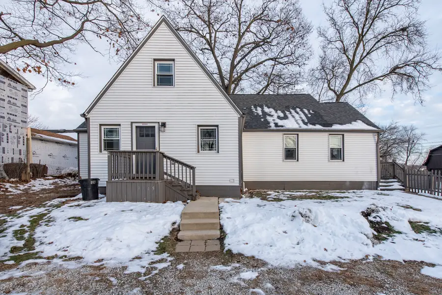 33715 N Lake Shore Drive, Grayslake, IL 60030 - Image #2