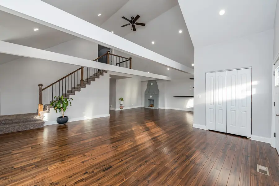 33715 N Lake Shore Drive, Grayslake, IL 60030 - Image #3