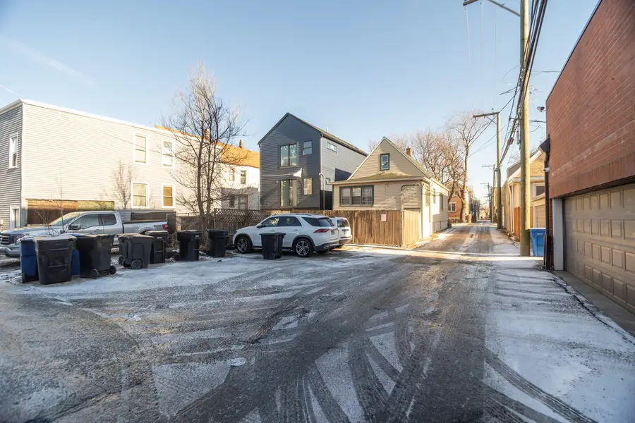 2814 N Maplewood Avenue, Chicago, IL 60618 - #3