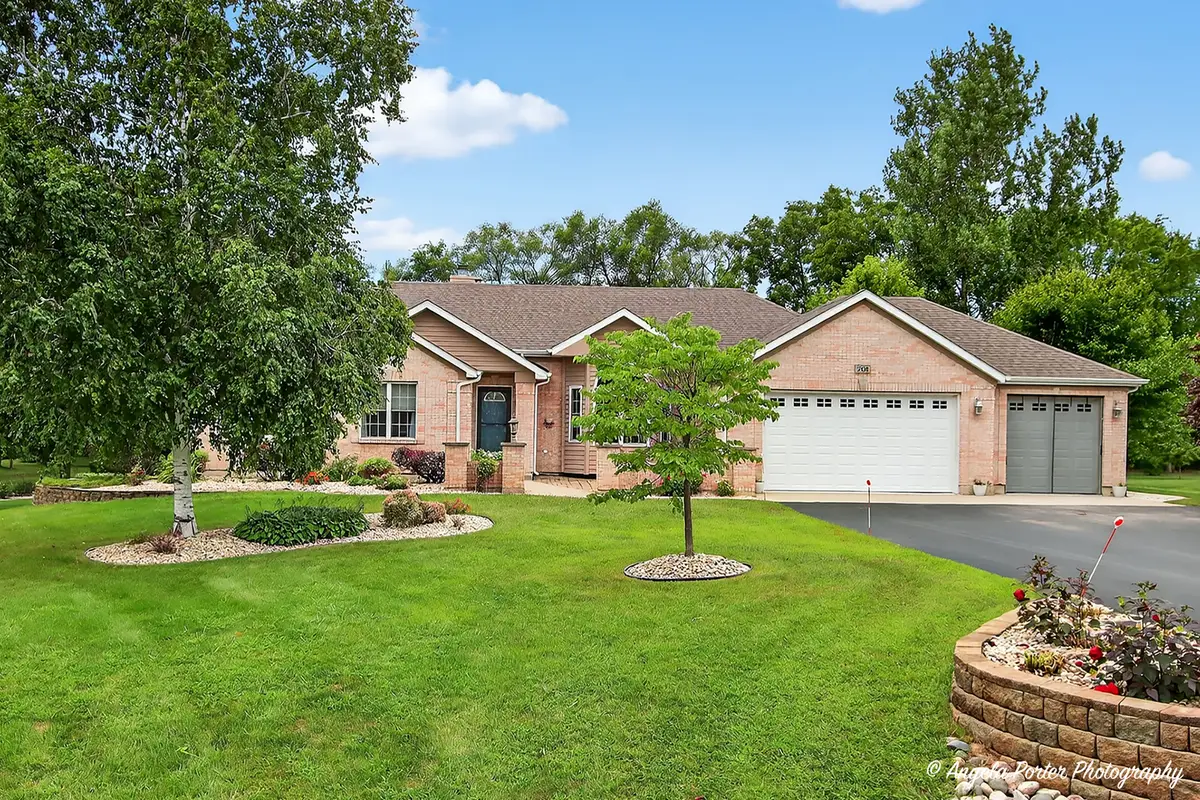 209 Geneva Lane, McHenry, IL 60051 - Image #1