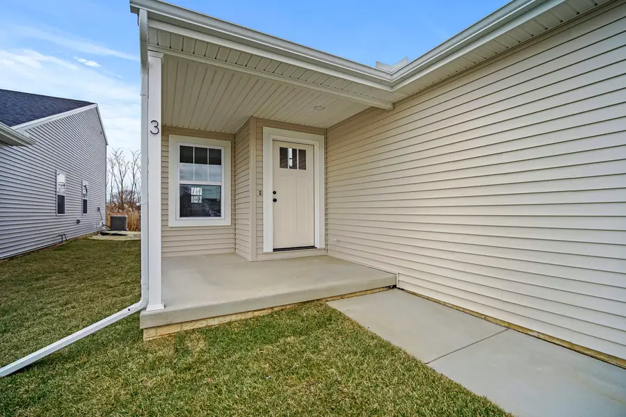 3 Eric Court, Bloomington, IL 61705 - #2