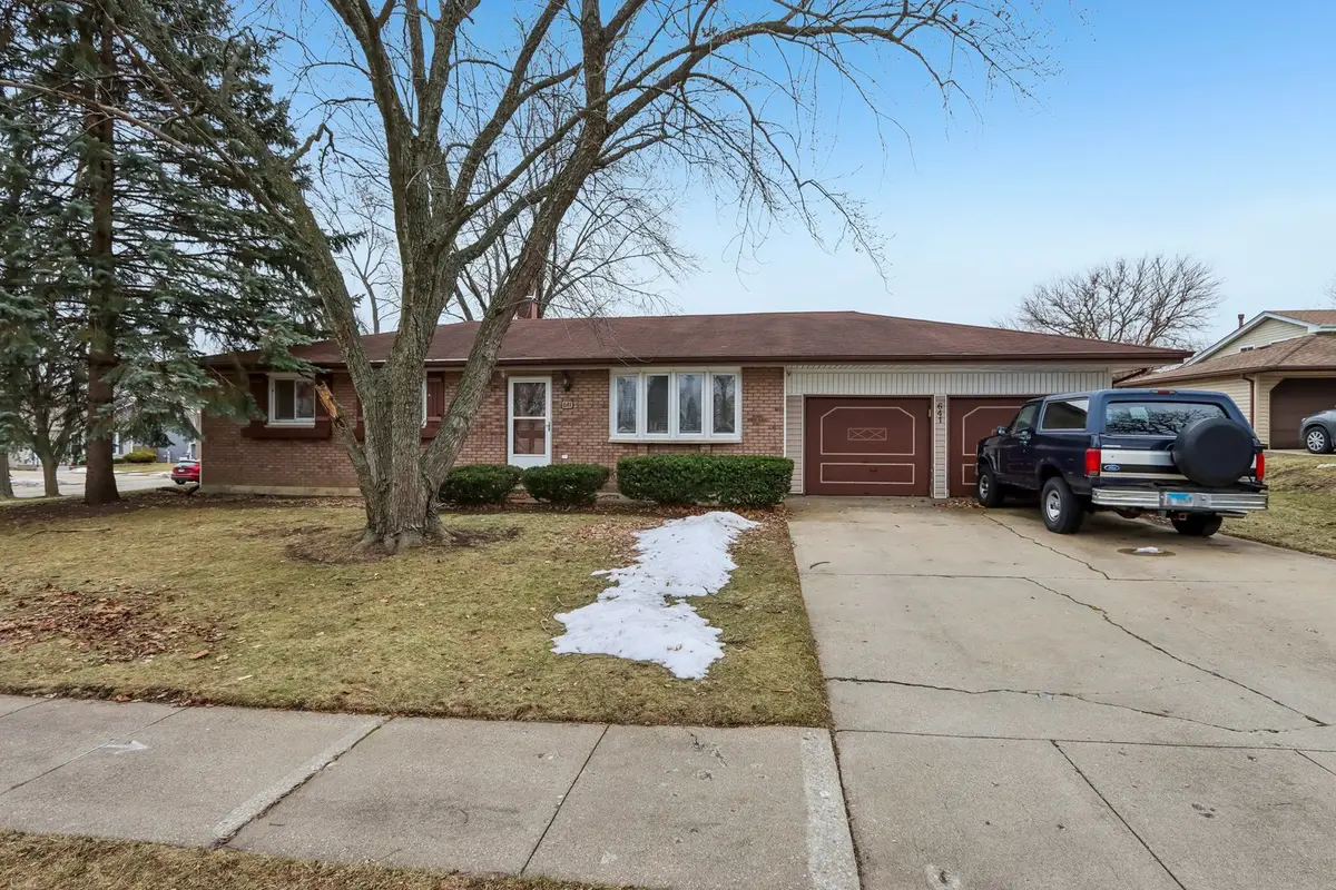 641 Winthrop Avenue, Glendale Heights, IL 60139 - Image #1