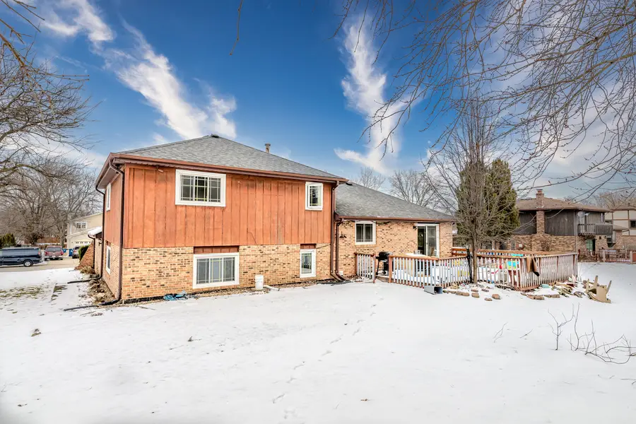 8821 W 100th St Street, Palos Hills, IL 60465 - Image #3