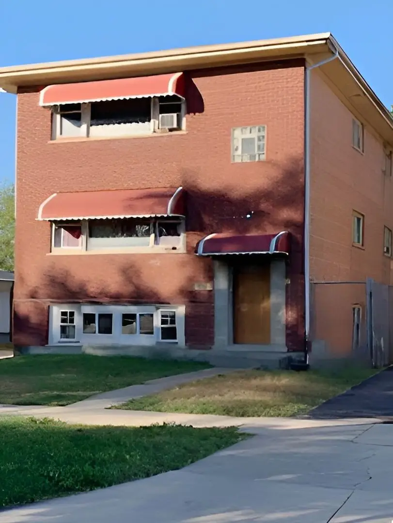 1016 S 14th Avenue, Maywood, IL 60153 - #2