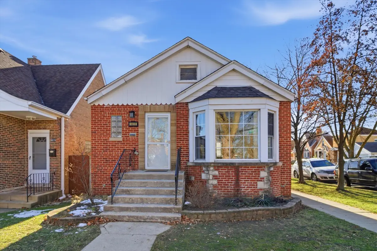 6659 W Foster Avenue, Chicago, IL 60656 - Image #1
