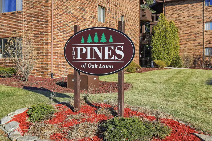 9609 Austin Avenue #W3, Oak Lawn, IL 60453 - Image #3