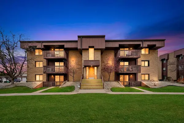 1500 N Rock Run Drive #2D, Crest Hill, IL 60435