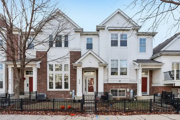 426 Plaza Place, Aurora, IL 60504