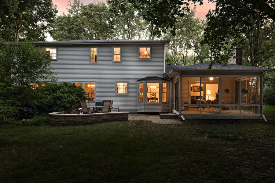 2S501 Seneca Drive, Wheaton, IL 60189 - Image #2